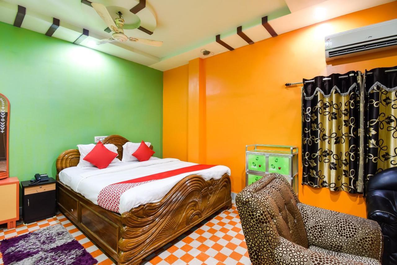 OYO 44160 Hotel Sahana Jangipur Bagian luar foto
