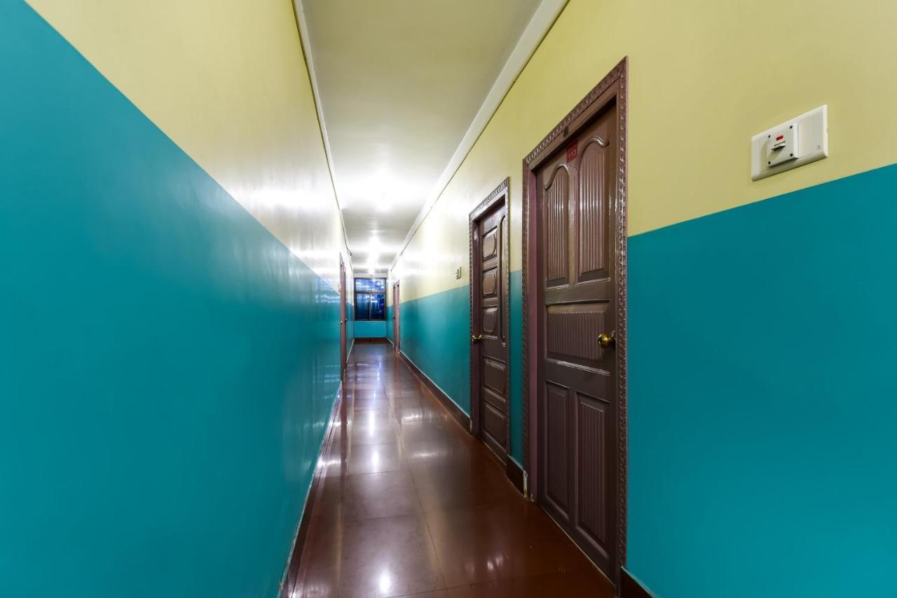 OYO 44160 Hotel Sahana Jangipur Bagian luar foto