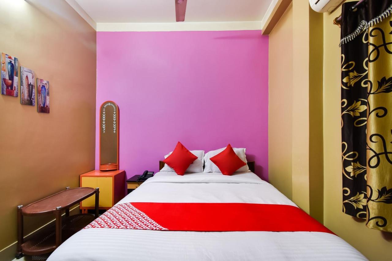 OYO 44160 Hotel Sahana Jangipur Bagian luar foto