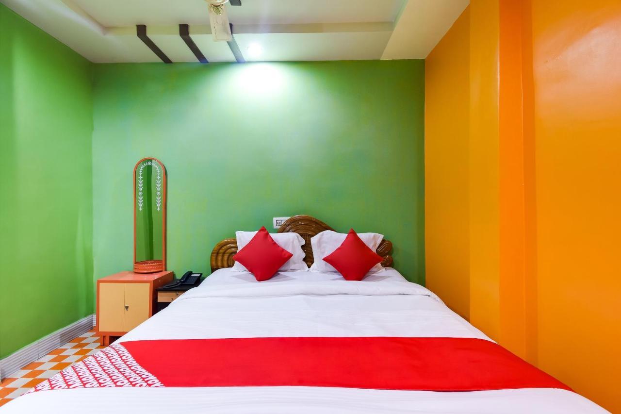 OYO 44160 Hotel Sahana Jangipur Bagian luar foto